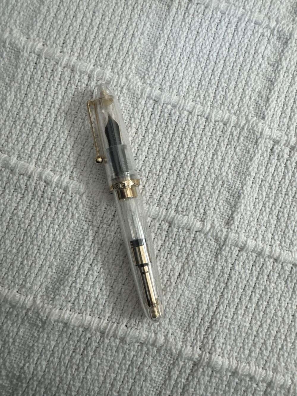 Jinhao 9019 Dadao Series Transparent Acrylic Fountain Pen with Gold Trim
